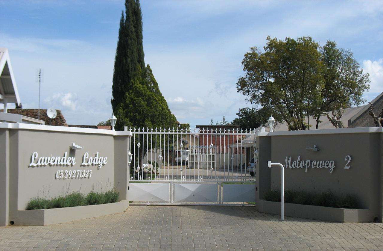 Lavender Lodge Vryburg Exterior foto