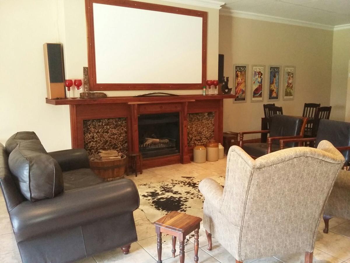 Lavender Lodge Vryburg Exterior foto