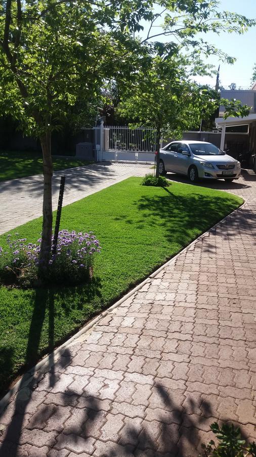 Lavender Lodge Vryburg Exterior foto